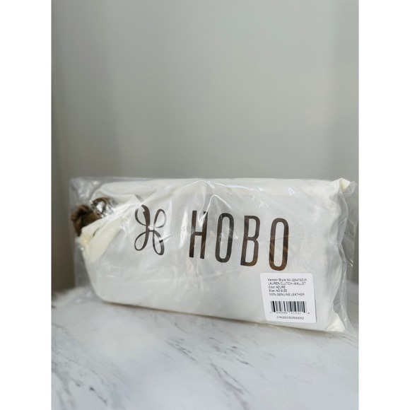 Hobo Lauren Clutch-Wallet in Buffed Leather, Blue Azure, NWT - Picture 4 of 16